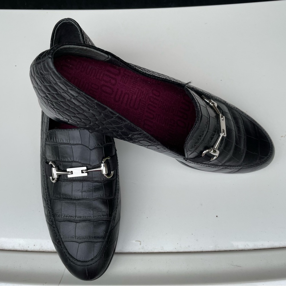 Women’s Munro Black Leather Loafers 7.5